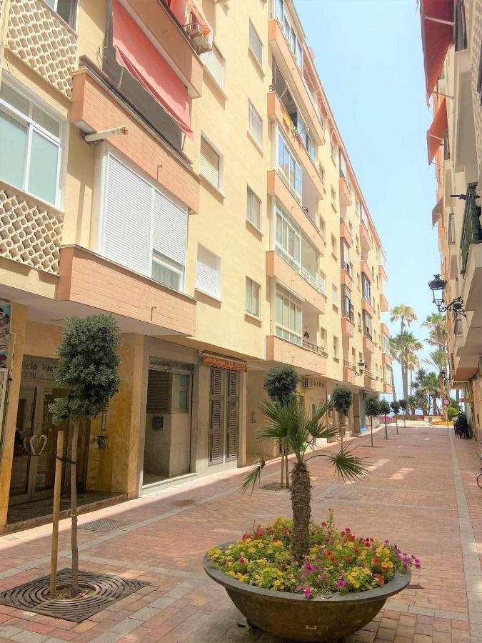 Victoria Home & Parking Estepona Bagian luar foto