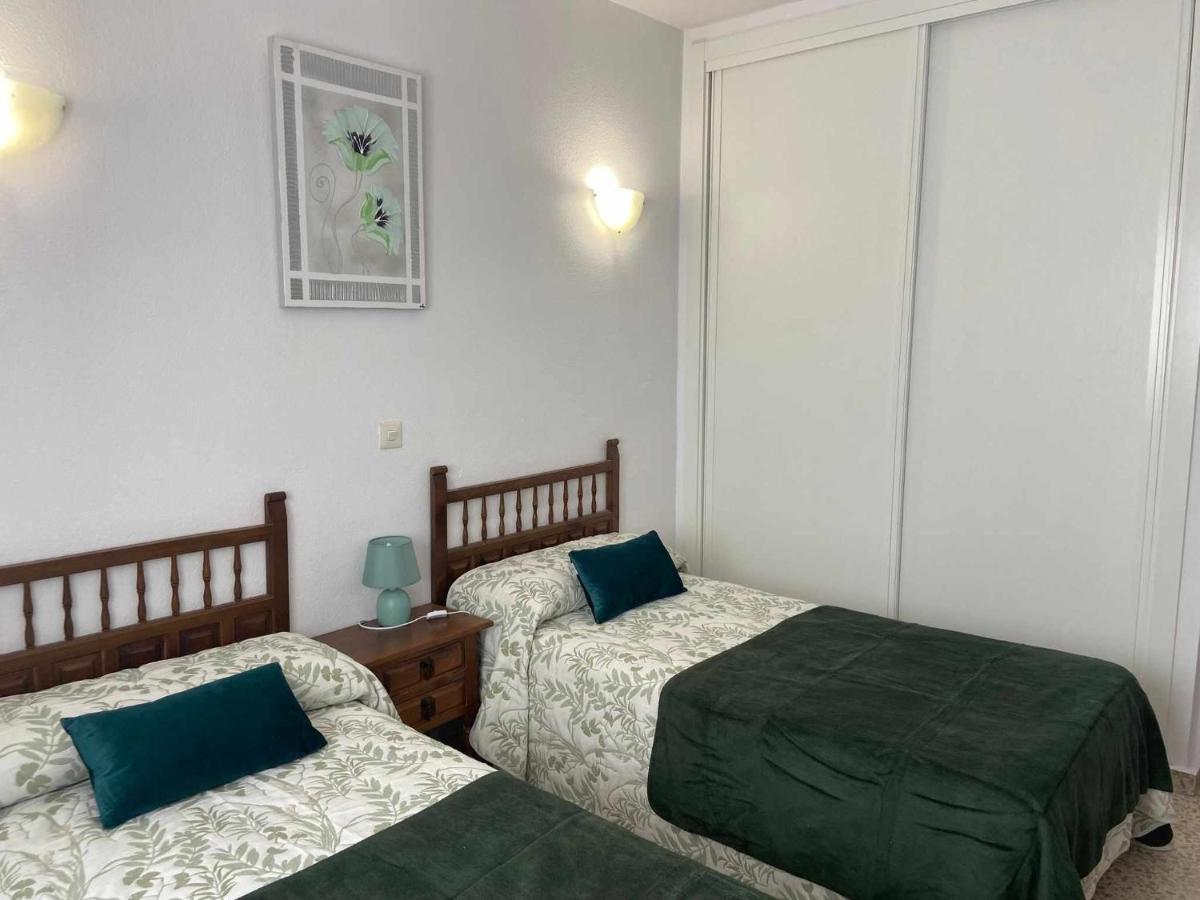 Victoria Home & Parking Estepona Bagian luar foto