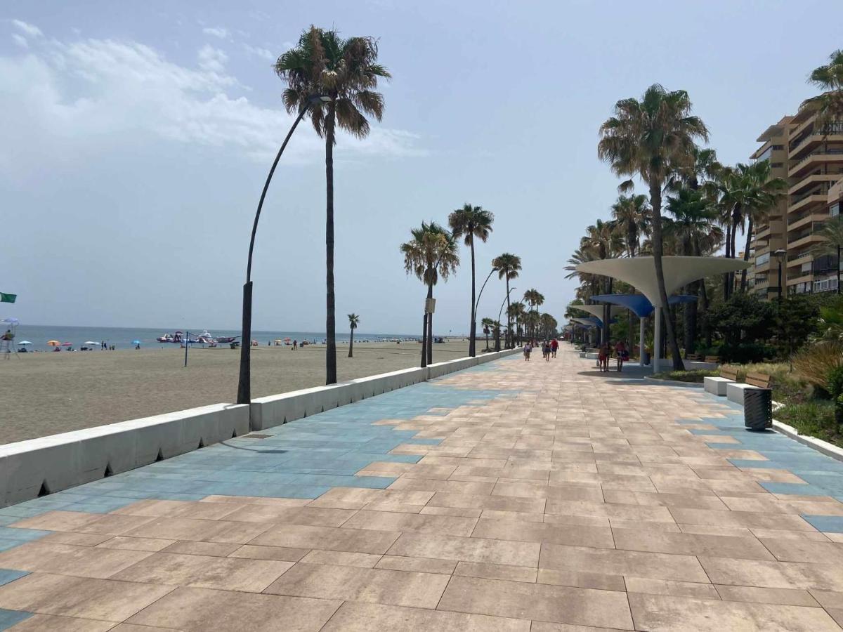 Victoria Home & Parking Estepona Bagian luar foto