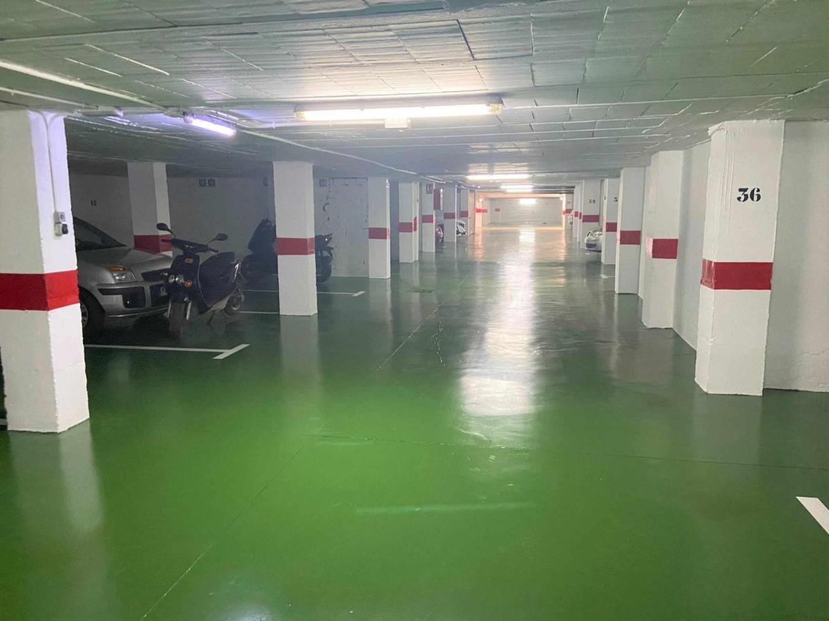 Victoria Home & Parking Estepona Bagian luar foto