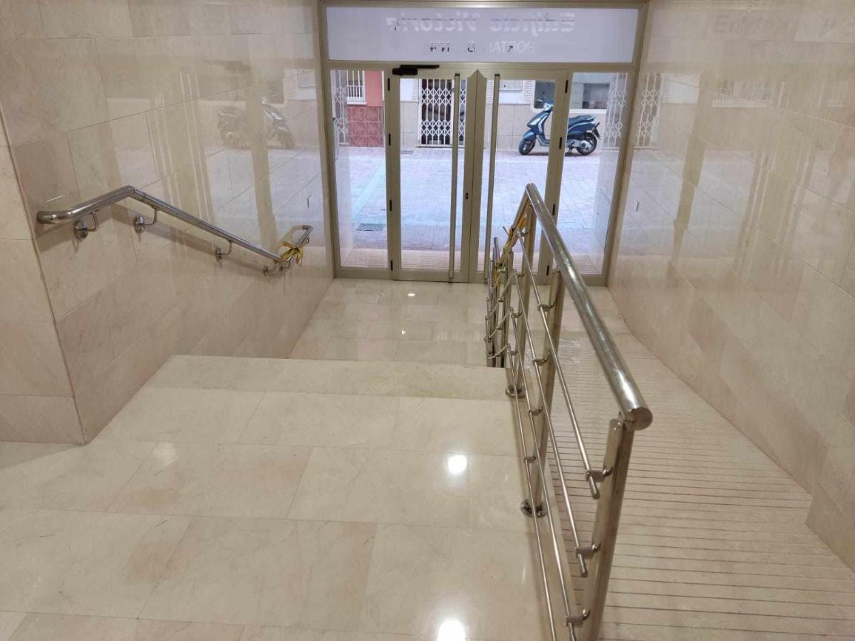 Victoria Home & Parking Estepona Bagian luar foto