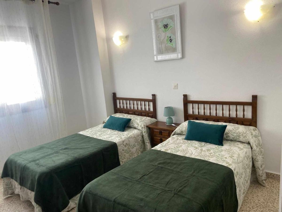Victoria Home & Parking Estepona Bagian luar foto
